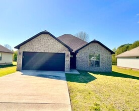 Building Photo - 4403 Richardson Dr