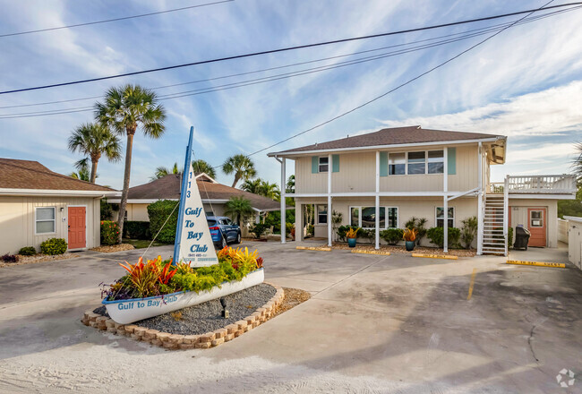 Building Photo - Gulf To Bay Club at Casey Key