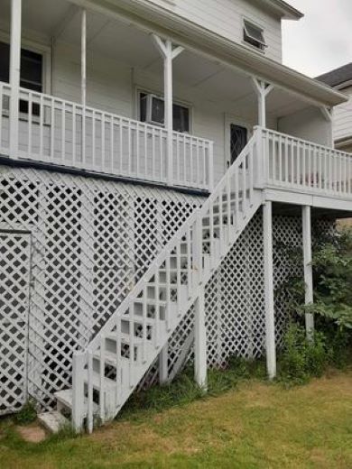 Foto del edificio - 602 Railroad St