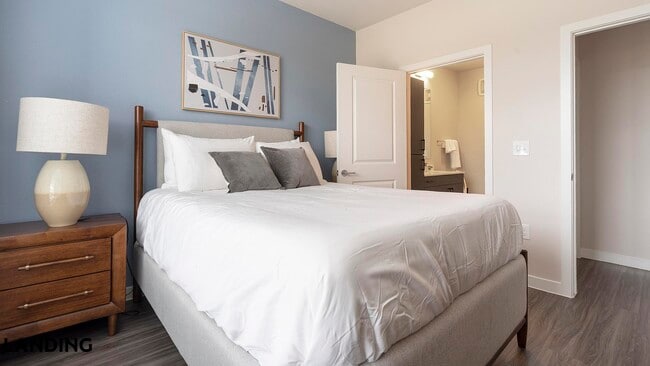 Foto del edificio - 14015 Univ Pass