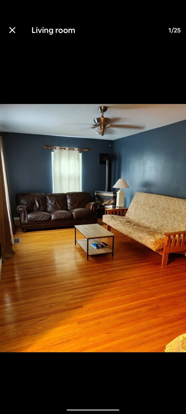 Foto del edificio - 160 Azalea Rd