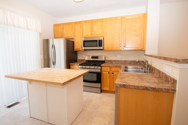 Foto del edificio - 228 Station Park Cir