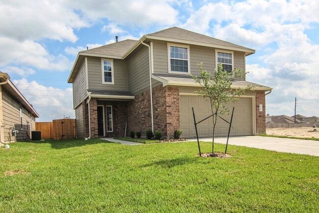 Building Photo - Evergreen Villas - 13118 City Green Trail,...