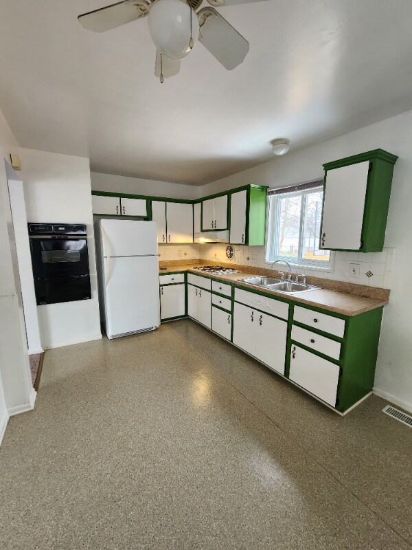 Foto del edificio - 30628 Burlington St