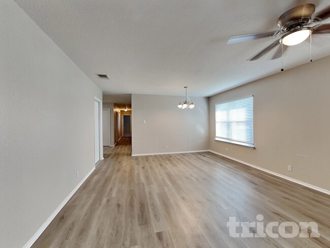 Building Photo - 9603 Kennebec Way