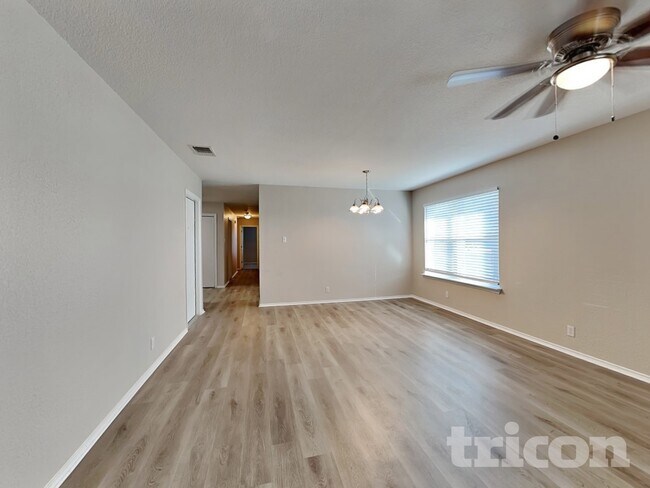 Foto del edificio - 9603 Kennebec Way