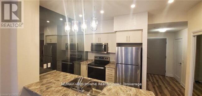 Photo du bâtiment - 16 Concord Pl