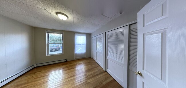 Foto del edificio - 145 Cottage St
