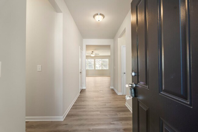 Foto del edificio - True Ranch Style Living! 2018 Built! 2300+...