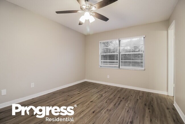Building Photo - 307 Ventura Dr