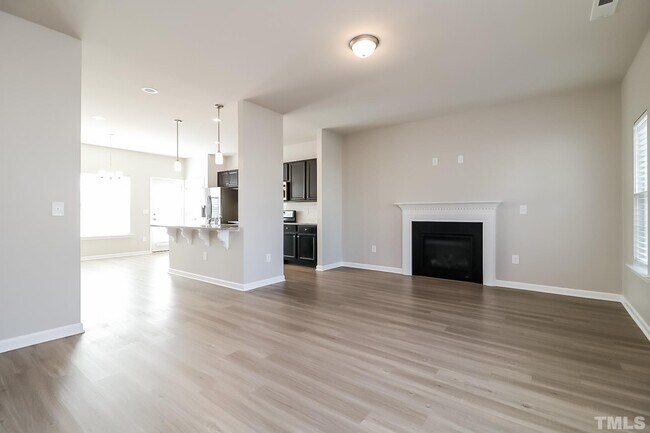 Building Photo - 319 Black Oak Ct