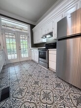 Building Photo - 400 N 37th Ave