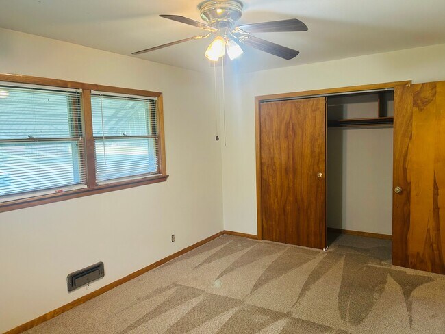 Foto del edificio - 1526 N Sheridan St