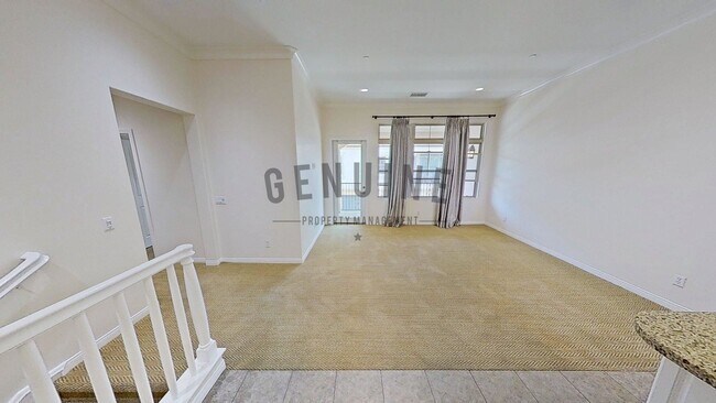 Foto del edificio - Beautiful Two-Level 2Bd 2Ba Condo in Irvine