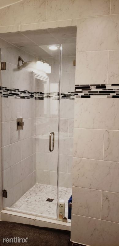 Foto del edificio - 5 br, 3 bath House - 1475 S Tenaya Way