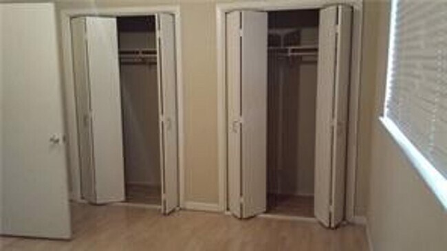 Foto del edificio - 2404 Longview St