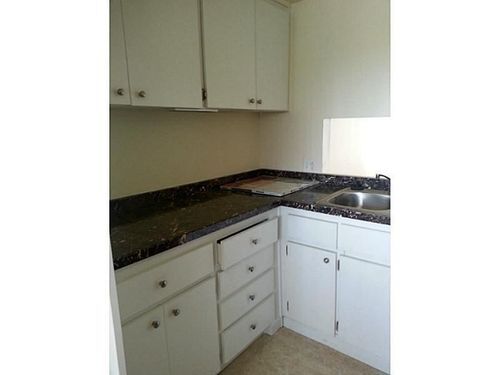 Building Photo - 2500 Coral Springs Dr