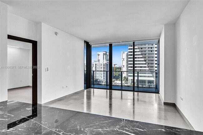Foto del edificio - 88 SW 7th St