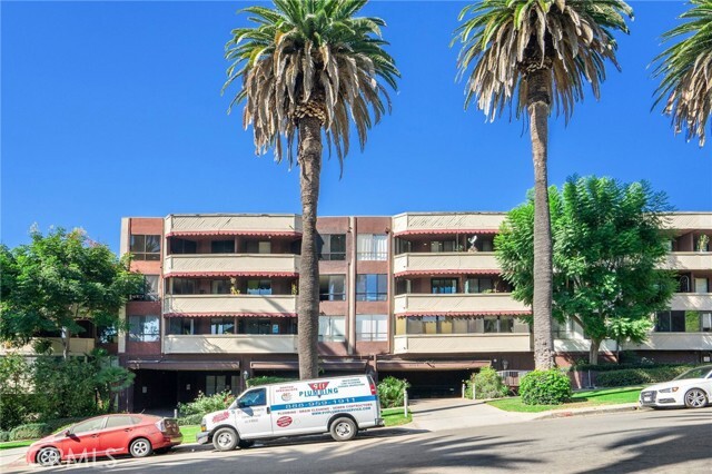 Foto del edificio - 1745 Camino Palmero St