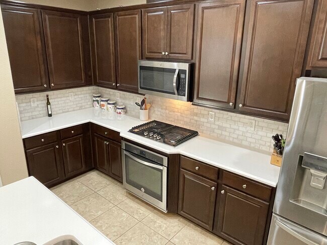 Building Photo - 12249 Los Mares Ln