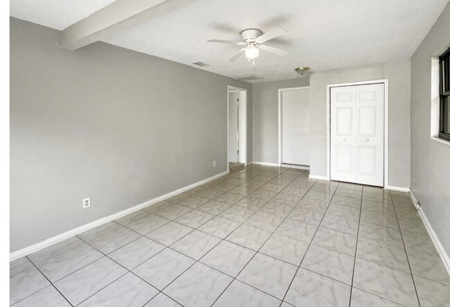 Building Photo - 216 Blairmore Blvd