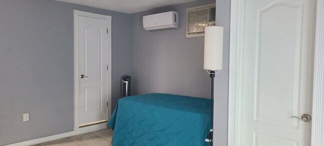Foto del edificio - 3416 W Cherry St