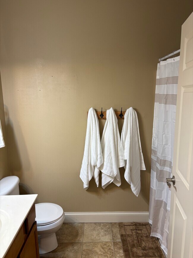 Foto del edificio - 613 Grandview Ct