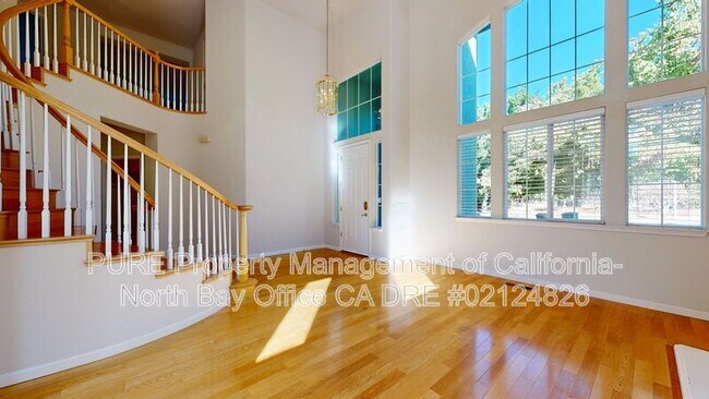 Foto del edificio - 3564 Lake Park Dr