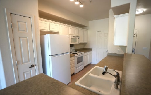 Building Photo - 435 W Rio Salado Pkwy