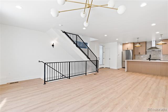 Foto del edificio - 1275 Meade St