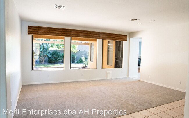Building Photo - 3 br, 2 bath House - 3555 W MAGELLAN DR