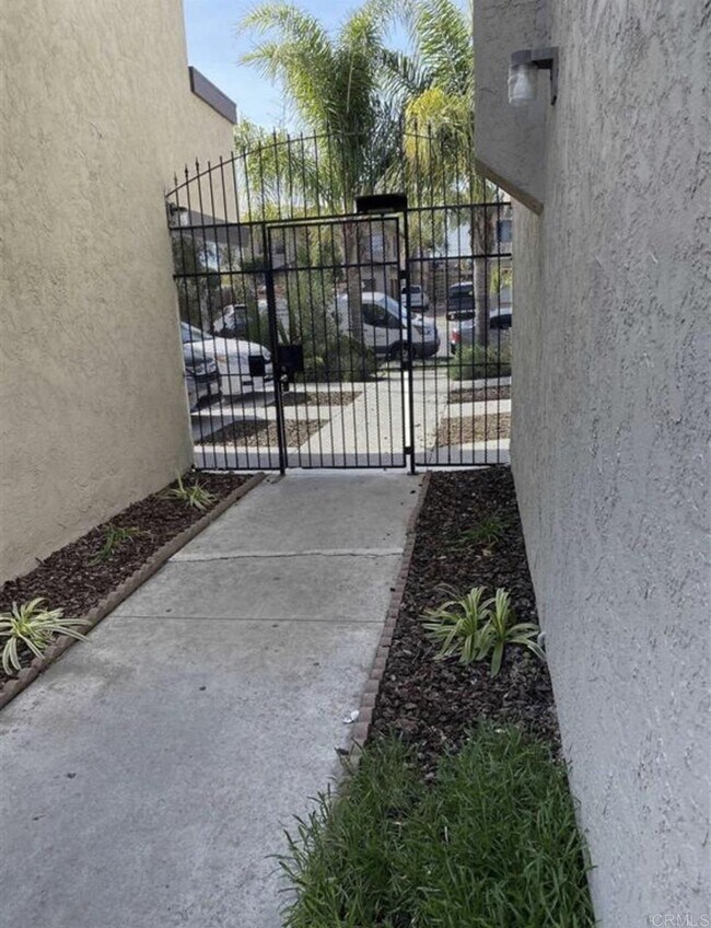 Foto del edificio - 3825 Van Dyke Ave