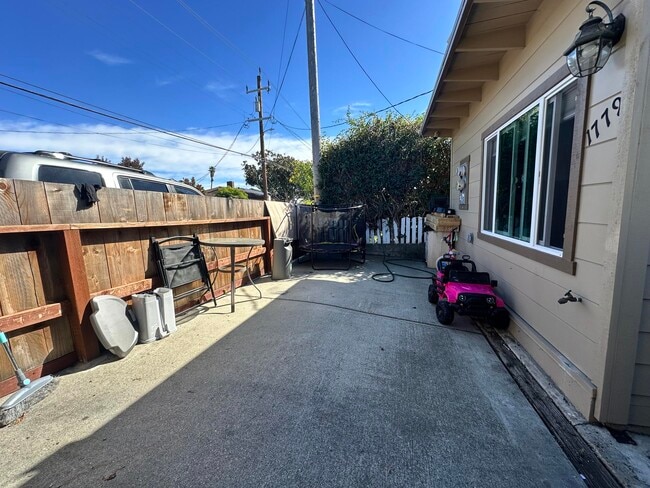 Building Photo - 1779 Laguna St