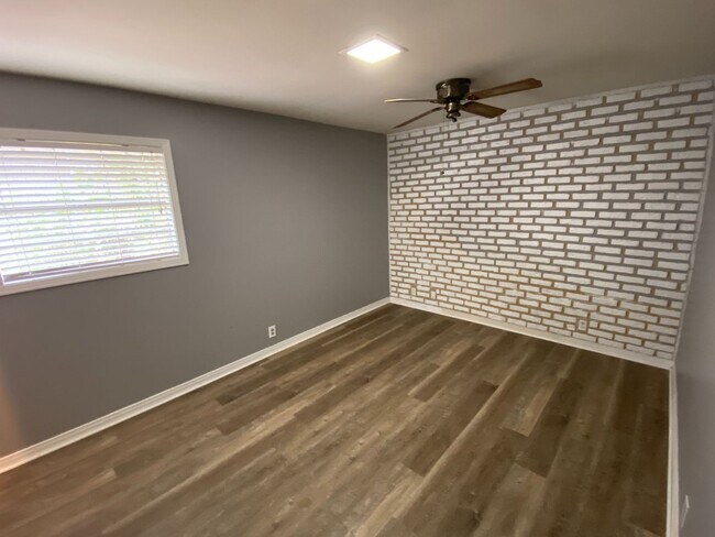 Foto del edificio - Great 3 bed 2 bath for Rent in Brandon 042!