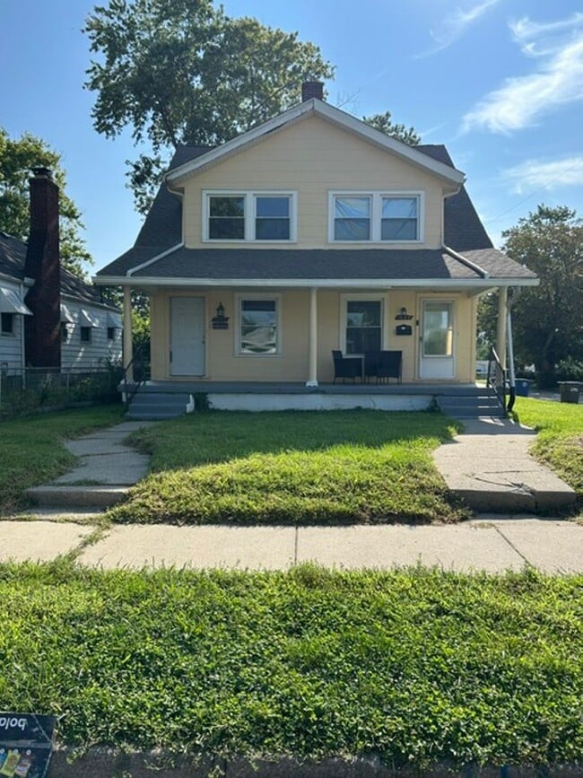 Building Photo - 1682-1684 Hearthstone Dr