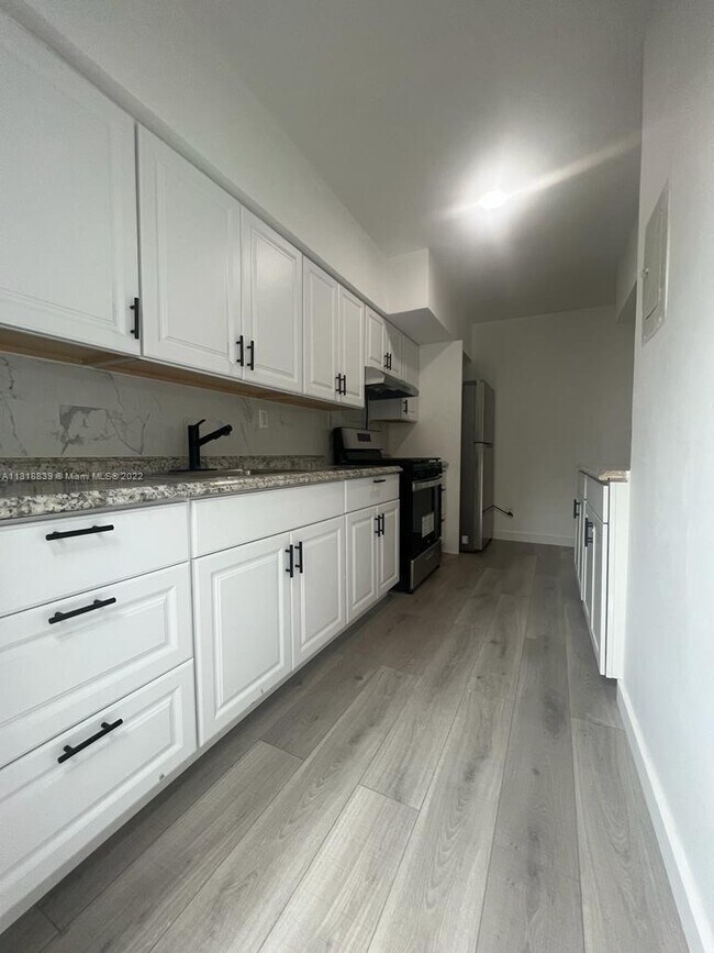 Building Photo - 325  Surfside Blvd  1 Surfside Fl 33154