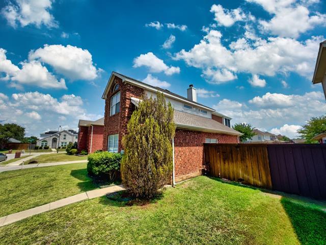 Building Photo - 1402 Stone Canyon Way