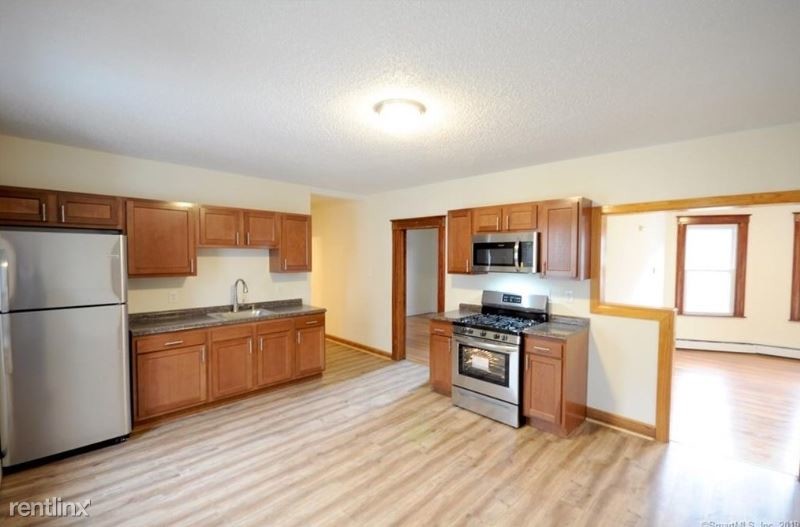 Primary Photo - 3 br, 1 bath Apartment - 41 Allen St 3 Unit 3