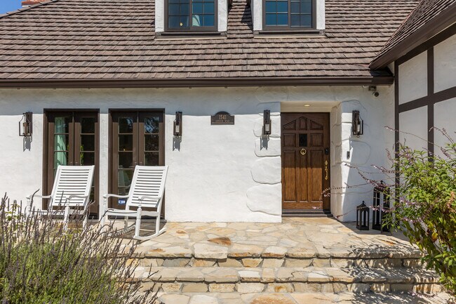 Foto del edificio - 1541 Addison Rd