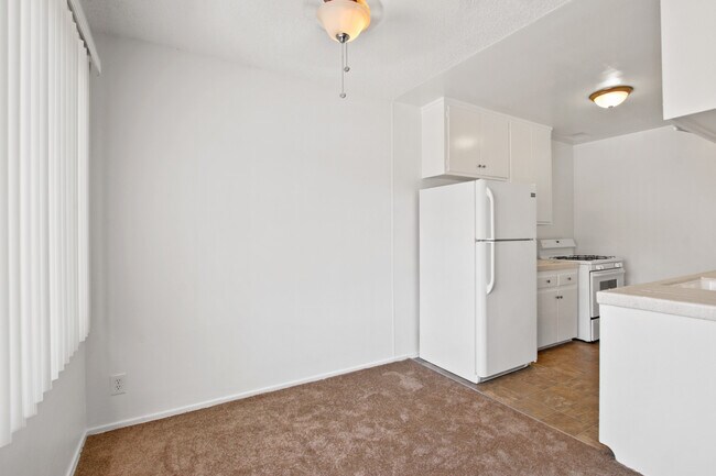 Building Photo - 3502 Vinton Ave