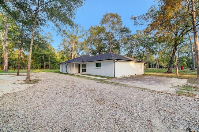Building Photo - 22558 Brook Forest Rd