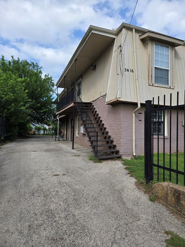 Building Photo - 3416 Wendelkin St