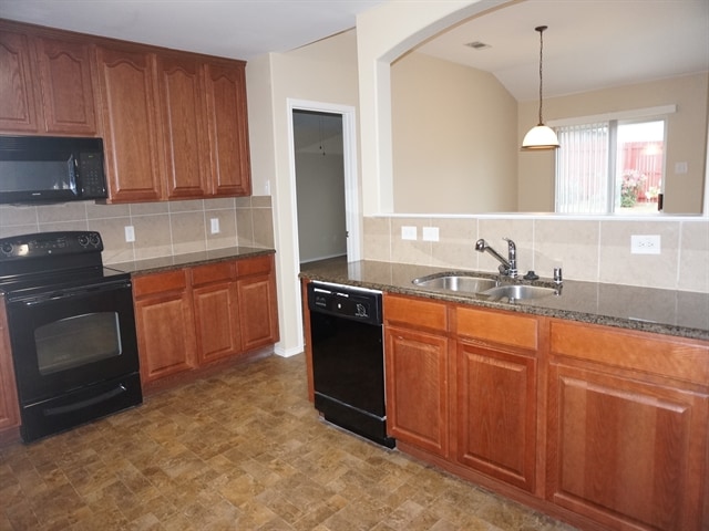 Foto del edificio - 429 Grant Ln