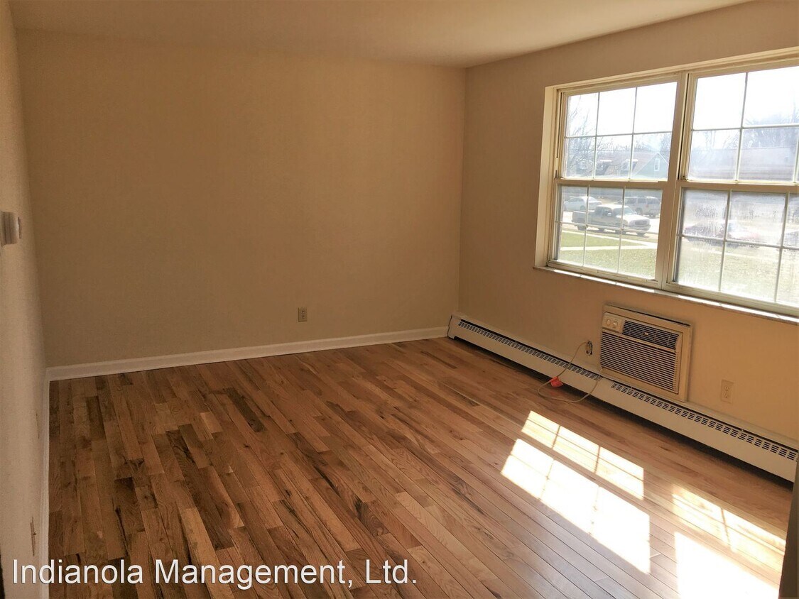 Foto principal - 940-950 E N Broadway