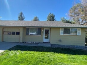 Building Photo - 177 Old Corvallis Rd