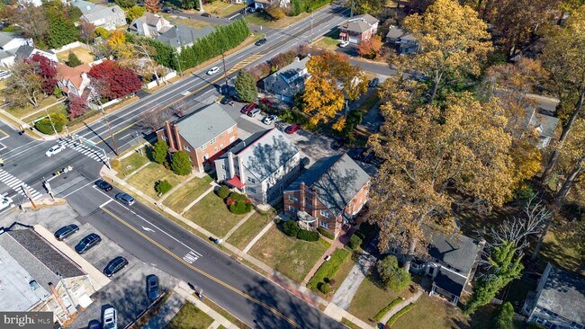 Foto del edificio - 1223 Drexel Ave