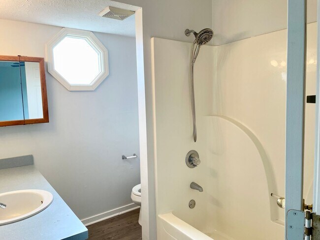 Building Photo - 3/2 Available for Rent in Pearl! (Greenfie...