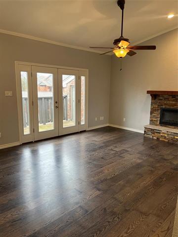 Building Photo - 411 Pebble Way