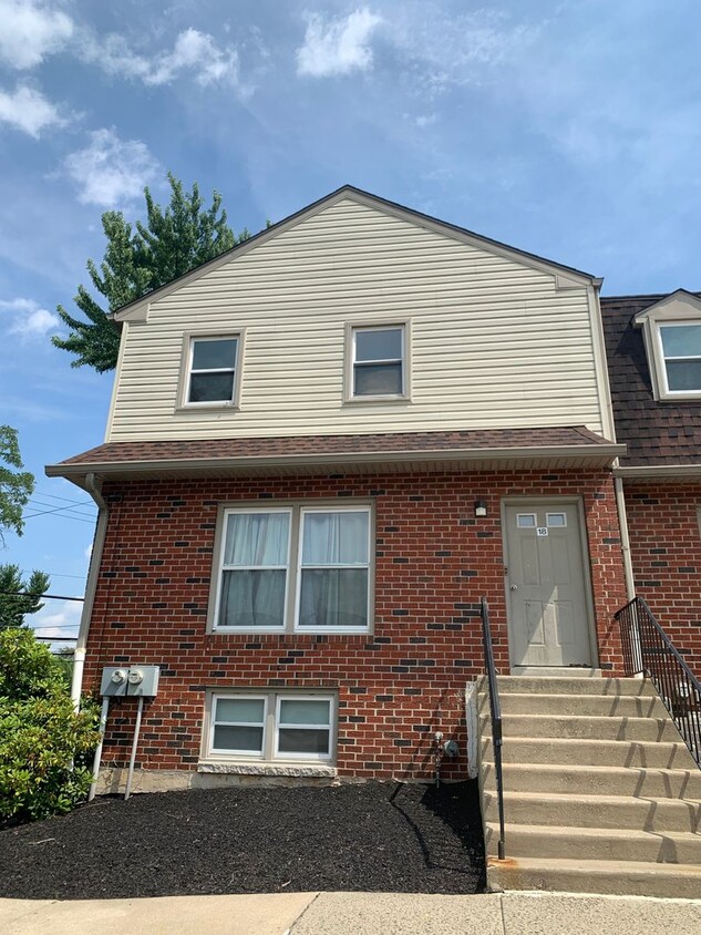 Primary Photo - 600 Grant Rd Unit 18