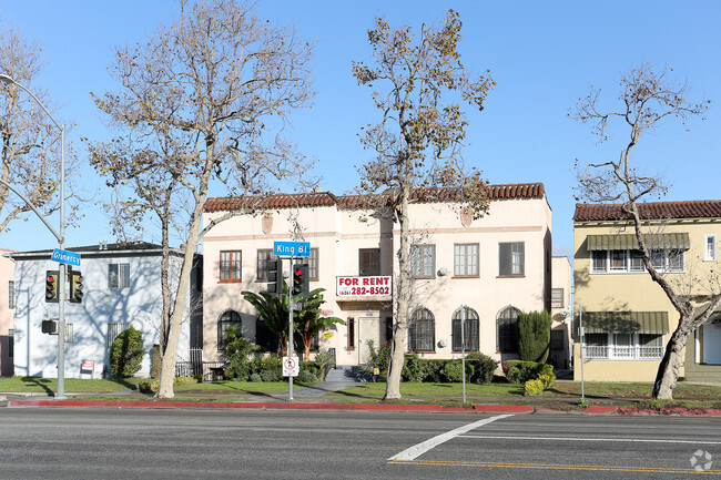 Building Photo - 1915 W MLK